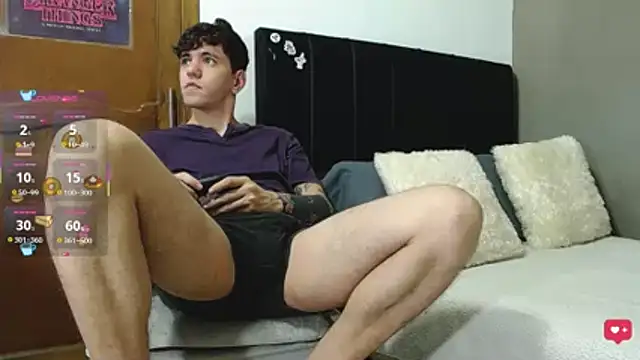 Snapshot of Matteo12_ chatting on July 2, 4:18 am Matteo12 online show from July 2, 4:18 am