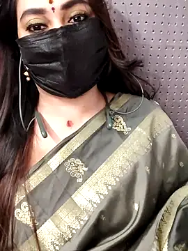 Snapshot of Cutie_nila26 chatting on October 17, 5:21 am Cutie nila26 online show from October 17, 5:21 am