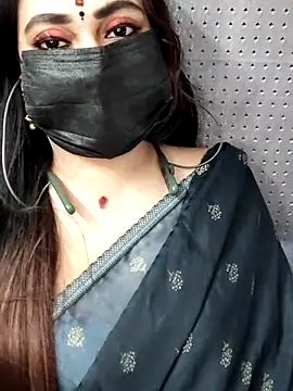 Snapshot of Cutie_nila26 chatting on October 31, 5:41 am Cutie nila26 online show from October 31, 5:41 am