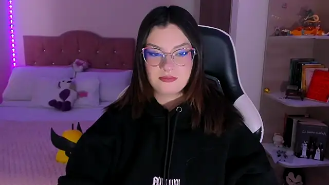 OphelianaRose33 online show from January 17, 8:56 pm