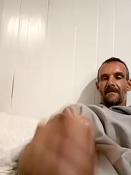 Snapshot of Hungwell1515 chatting on October 24, 2:02 pm Hungwell1515 online show from October 24, 2:02 pm