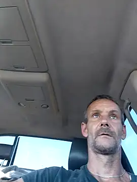 Snapshot of Hungwell1515 chatting on November 22, 7:57 pm Hungwell1515 online show from November 22, 7:57 pm