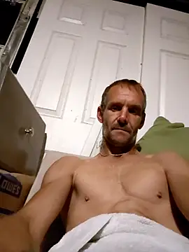 Snapshot of Hungwell1515 chatting on November 30, 6:28 am Hungwell1515 online show from November 30, 6:28 am