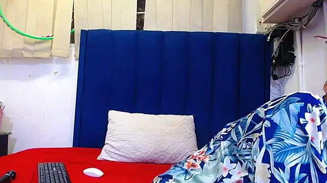 ItsMsBankss02 online show from September 19, 8:53 pm