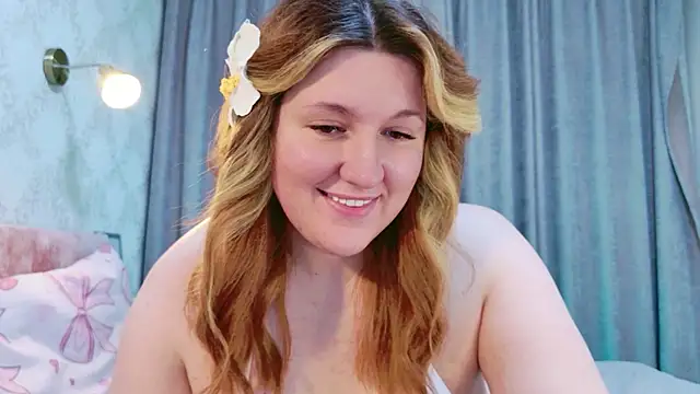 love me  tonight  online show from July 17, 11:42 pm
