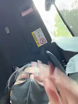 Linh 2004 online show from October 6, 6:00 am