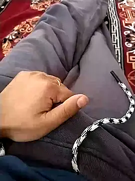 zorhotty online show from February 2, 8:13 am