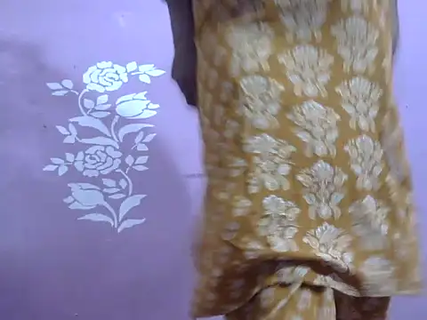 Snapshot of LIYO_ chatting on September 25, 8:51 am LIYO online show from September 25, 8:51 am