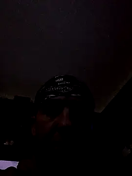 Snapshot of PopaOctavian chatting on October 6, 3:09 pm PopaOctavian online show from October 6, 3:09 pm