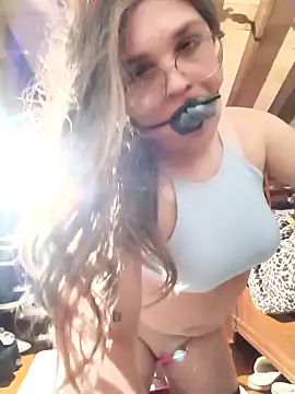 laiuusss69 online show from February 15, 12:07 am