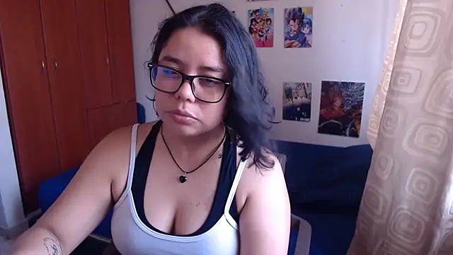 Snapshot of saenz_eymi chatting on September 21, 6:42 pm saenz eymi online show from September 21, 6:42 pm
