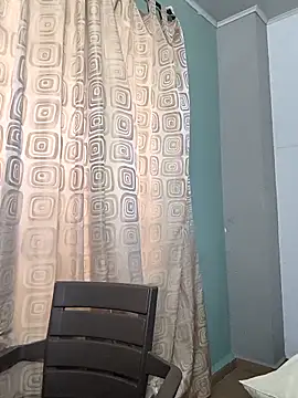 Snapshot of saenz_eymi chatting on May 7, 5:07 pm saenz eymi online show from May 7, 5:07 pm