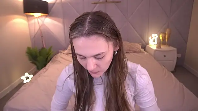 DiamondGoldie online show from November 19, 8:20 pm