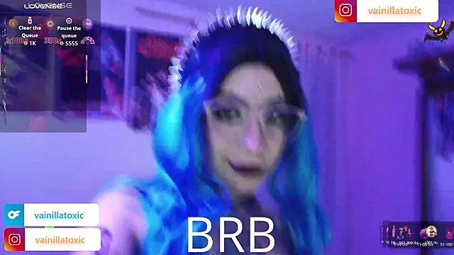 vainilla doll online show from December 16, 1:21 am