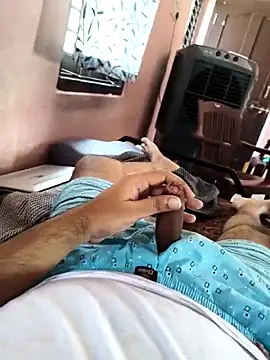 Snapshot of Yourslovingdick chatting on November 5, 7:41 am Yourslovingdick online show from November 5, 7:41 am