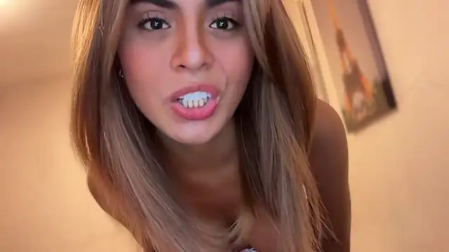 Snapshot of sabrina_cutieee69 chatting on March 15, 3:23 am sabrina cutieee69 online show from March 15, 3:23 am