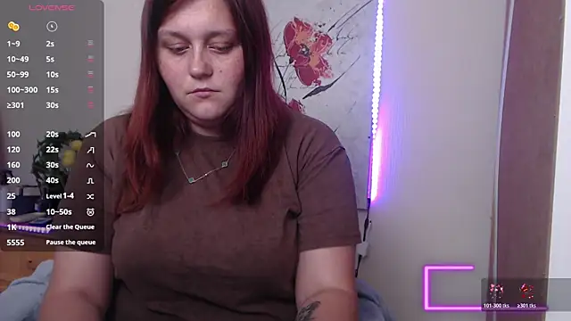 Snapshot of Alisawoods_ chatting on July 9, 12:20 pm Alisawoods online show from July 9, 12:20 pm