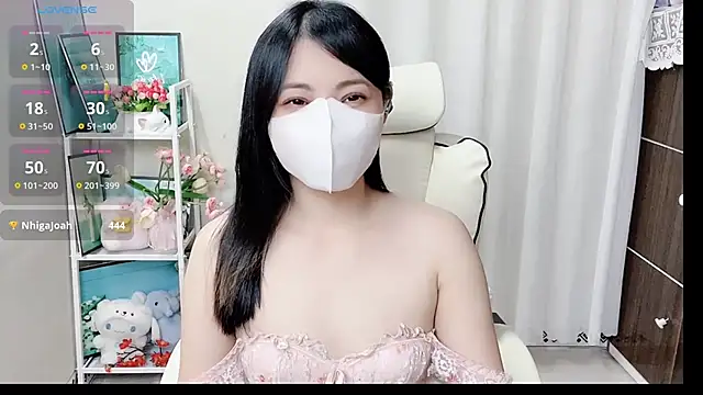 Snapshot of phuongnhi_ chatting on May 29, 1:53 pm phuongnhi online show from May 29, 1:53 pm