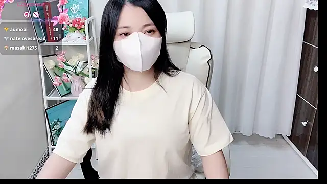 phuongnhi  online show from July 1, 2:18 pm