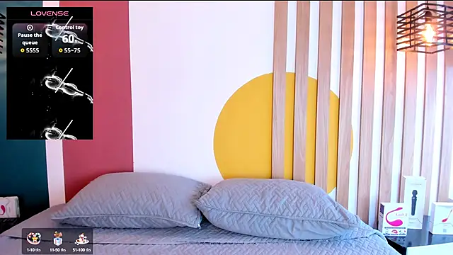 Snapshot of SashaGreyy_ chatting on September 8, 8:19 pm SashaGreyy online show from September 8, 8:19 pm