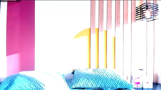 Snapshot of SashaGreyy_ chatting on December 13, 9:42 pm SashaGreyy online show from December 13, 9:42 pm