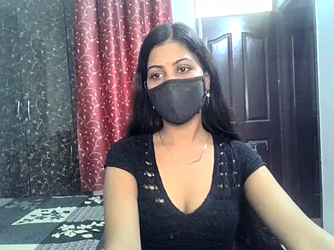 Snapshot of Meri_Cutie_Pie chatting on November 3, 8:15 am Meri Cutie Pie online show from November 3, 8:15 am