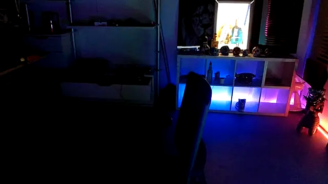 Snapshot of Mrs-Aurora chatting on October 11, 9:24 pm Mrs-Aurora online show from October 11, 9:24 pm