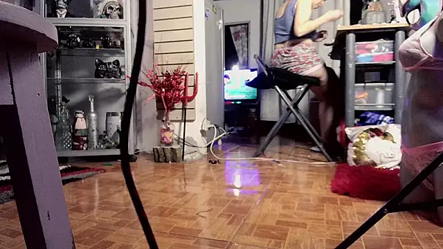 Snapshot of xinamora chatting on October 27, 4:05 am xinamora online show from October 27, 4:05 am