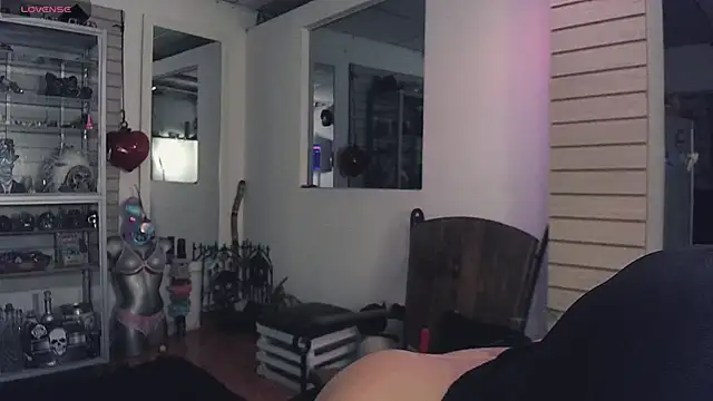 Snapshot of xinamora chatting on November 7, 5:07 am xinamora online show from November 7, 5:07 am