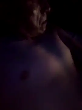 Snapshot of Juniorharo1982 chatting on December 22, 9:28 am Juniorharo1982 online show from December 22, 9:28 am