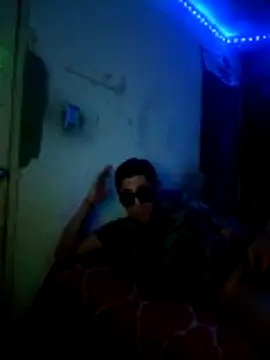 Snapshot of Juniorharo1982 chatting on January 18, 3:54 am Juniorharo1982 online show from January 18, 3:54 am