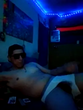 Snapshot of Juniorharo1982 chatting on February 8, 8:07 am Juniorharo1982 online show from February 8, 8:07 am