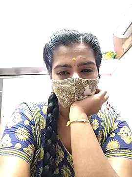 Snapshot of Tamil-Meenu12 chatting on December 4, 6:12 am Tamil-Meenu12 online show from December 4, 6:12 am