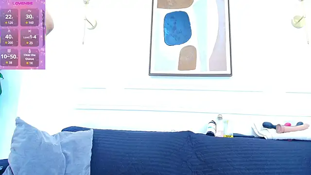 Daisy Price online show from October 3, 11:07 am