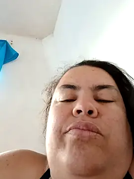 yaneth  online show from September 26, 3:27 pm