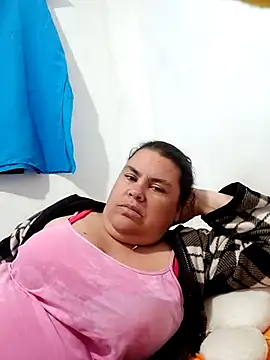 yaneth  online show from October 18, 10:54 pm