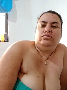 yaneth  online show from November 2, 12:40 pm