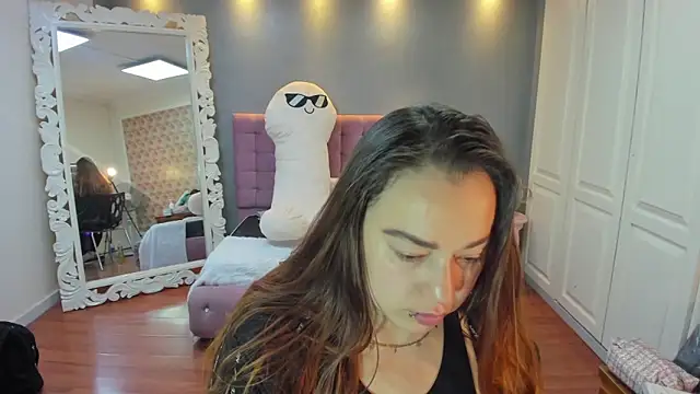 Tammy parker  online show from September 23, 4:04 am