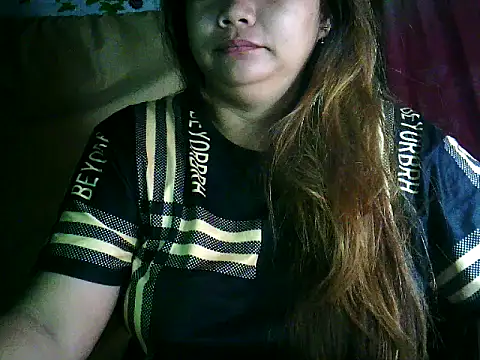 yuana25 online show from January 9, 12:02 am