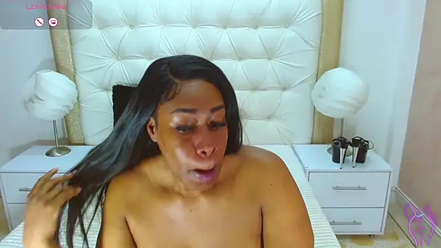 WildScarlet online show from March 3, 12:48 pm