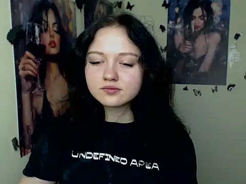 Snapshot of LadyAlice_ chatting on November 28, 7:22 am LadyAlice online show from November 28, 7:22 am