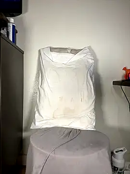 Snapshot of rubywithpearls chatting on October 12, 12:48 pm rubywithpearls online show from October 12, 12:48 pm