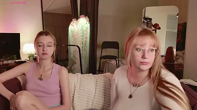 Morvelyn online show from July 28, 6:42 pm