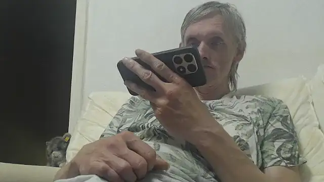 k74robert online show from November 7, 9:48 pm