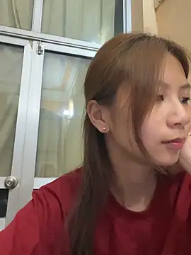 Snapshot of Lil-Gi chatting on April 26, 4:15 pm Lil-Gi online show from April 26, 4:15 pm