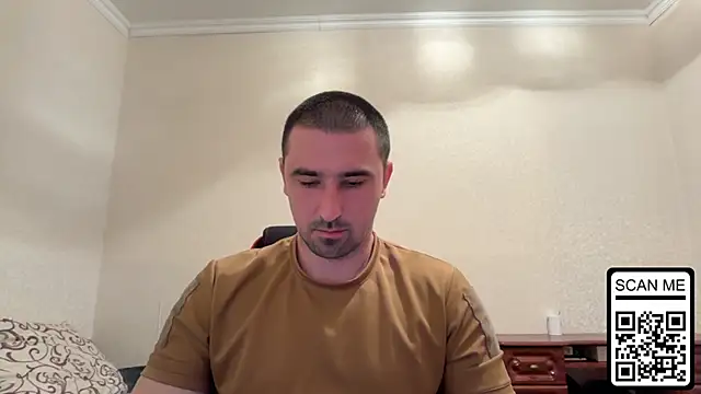 Snapshot of Hard_to_Obey chatting on May 7, 6:02 pm Hard to Obey online show from May 7, 6:02 pm