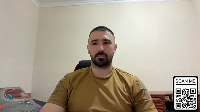 Snapshot of Hard_to_Obey chatting on May 29, 9:51 am Hard to Obey online show from May 29, 9:51 am