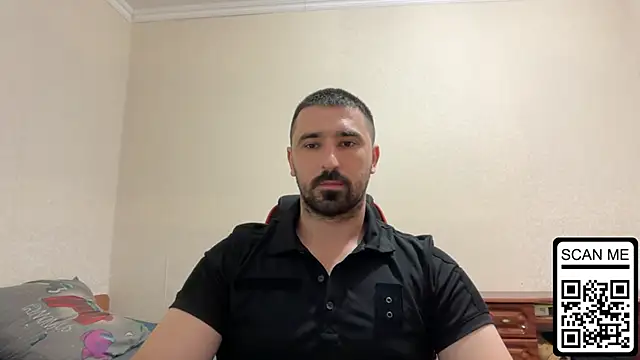 Snapshot of Hard_to_Obey chatting on June 6, 11:37 am Hard to Obey online show from June 6, 11:37 am