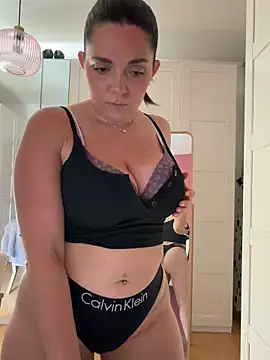 chloedlm5 online show from June 18, 8:36 am