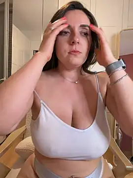 chloedlm5 online show from July 11, 9:38 pm